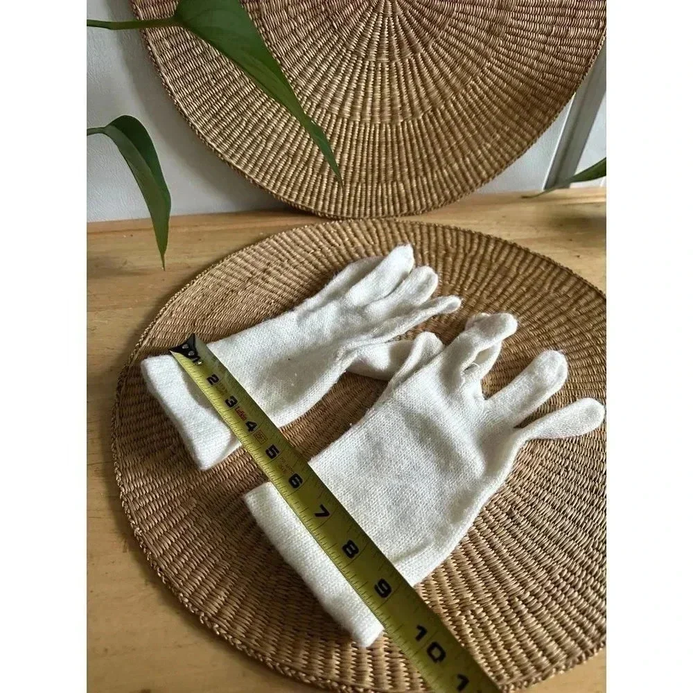 New York & Company White Gloves